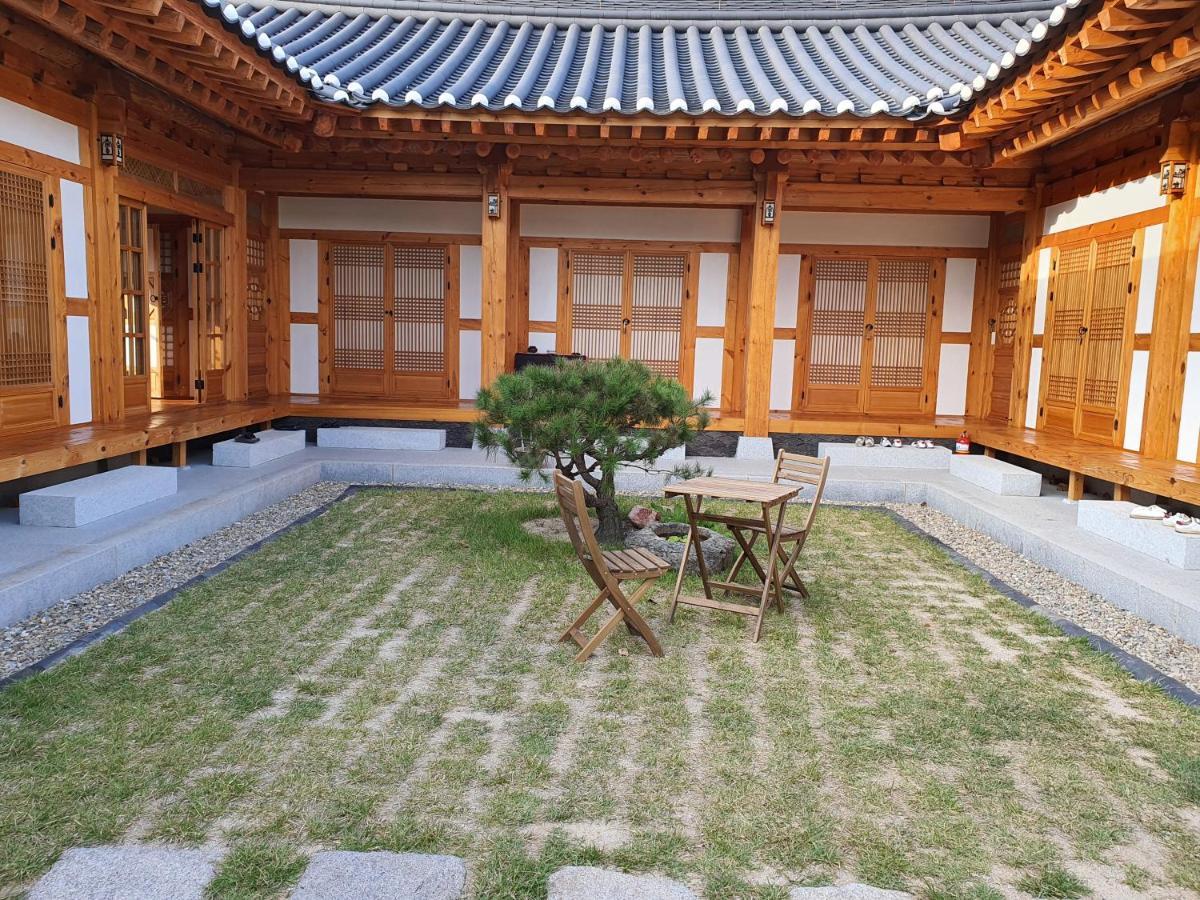 Bed and Breakfast Sieunjae Gyeongju Exterior foto
