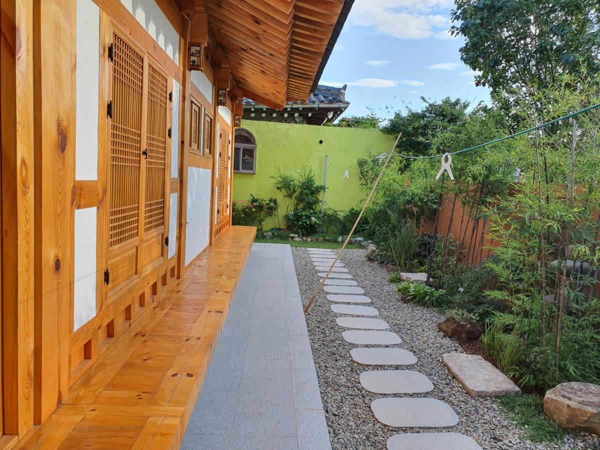 Bed and Breakfast Sieunjae Gyeongju Exterior foto