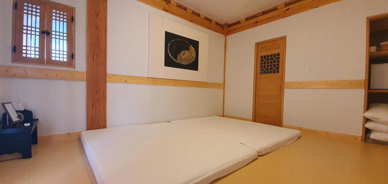 Bed and Breakfast Sieunjae Gyeongju Exterior foto