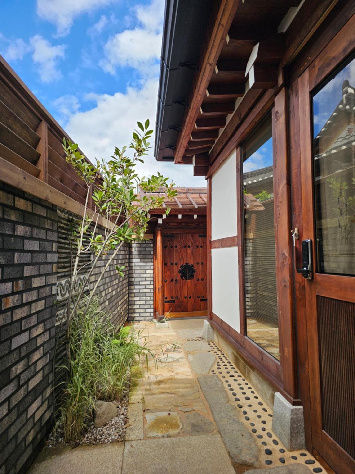 Bed and Breakfast Sieunjae Gyeongju Exterior foto