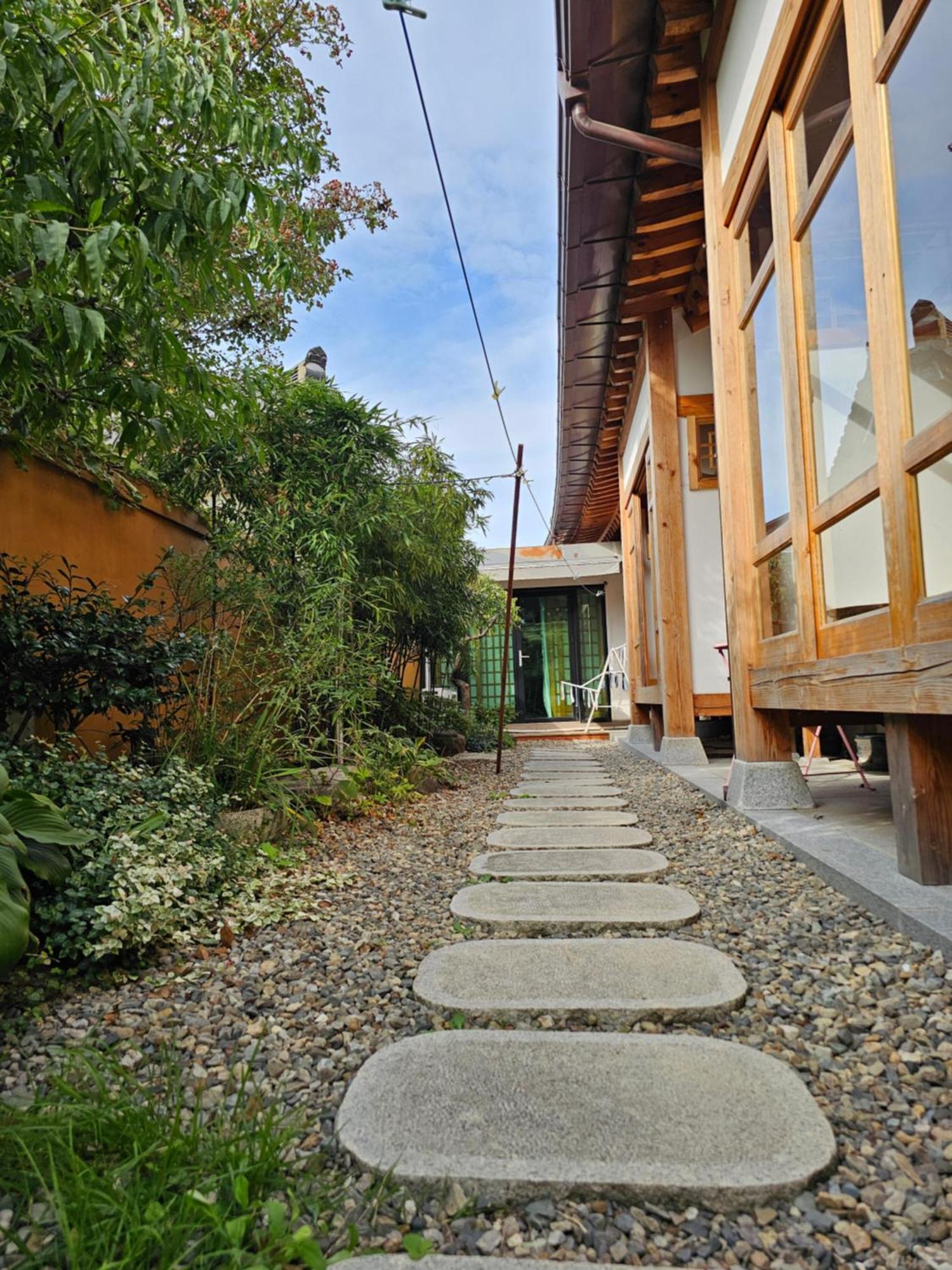 Bed and Breakfast Sieunjae Gyeongju Exterior foto