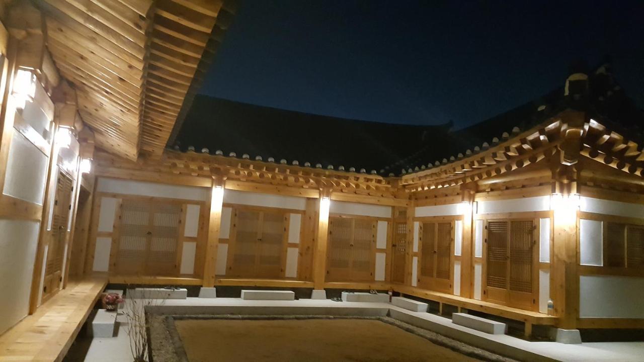 Bed and Breakfast Sieunjae Gyeongju Exterior foto