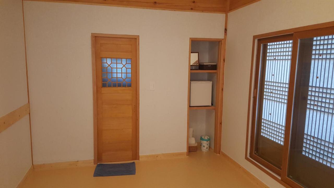 Bed and Breakfast Sieunjae Gyeongju Exterior foto