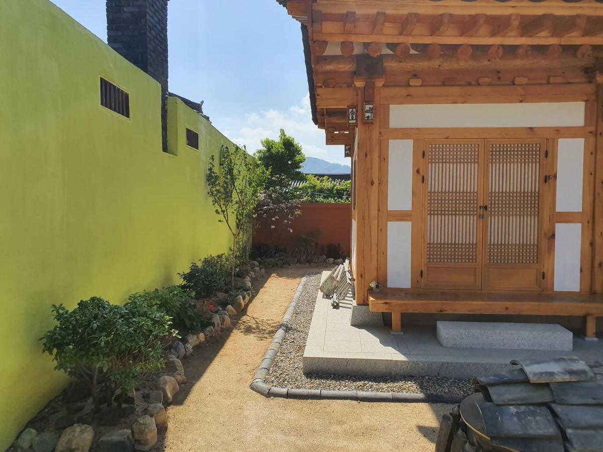 Bed and Breakfast Sieunjae Gyeongju Exterior foto